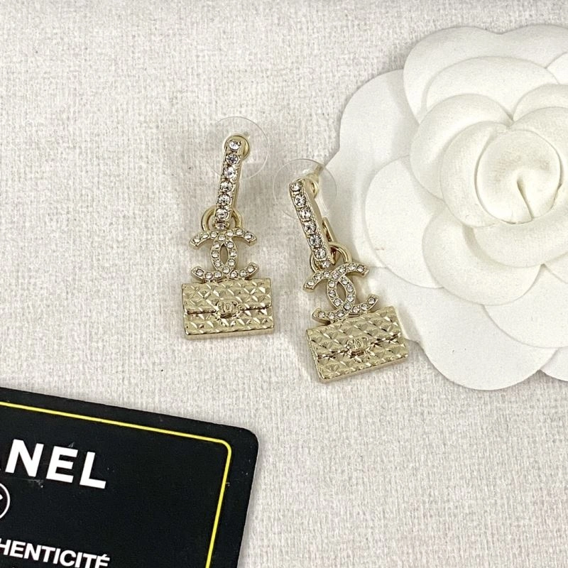 Tailored Chanel Earrings 228983
