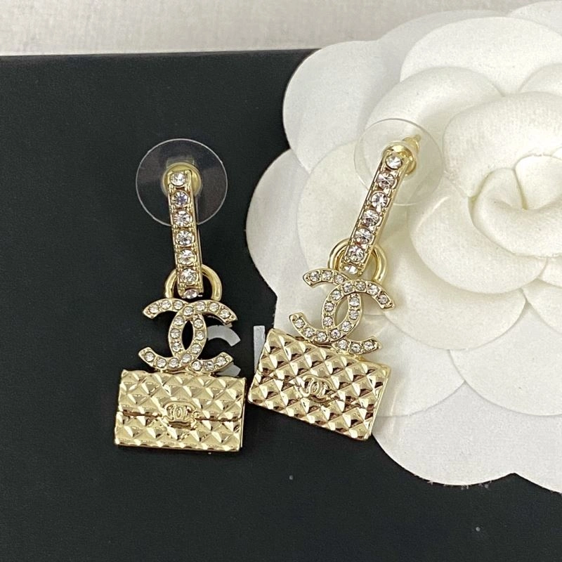 Tailored Chanel Earrings 228983