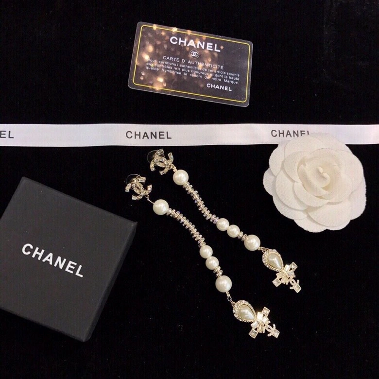 Sporty Chanel Earrings 228963