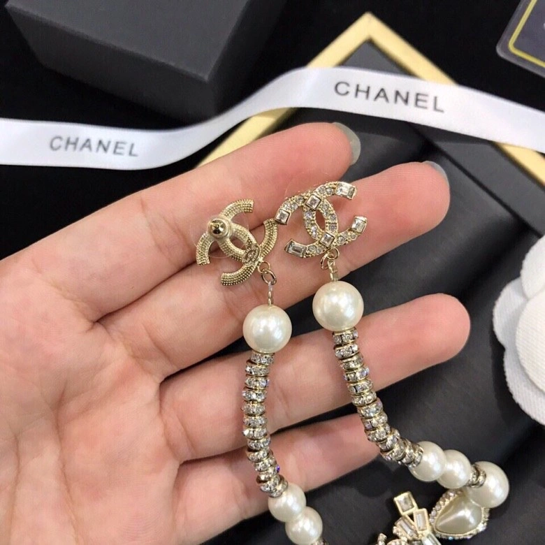 Sporty Chanel Earrings 228963