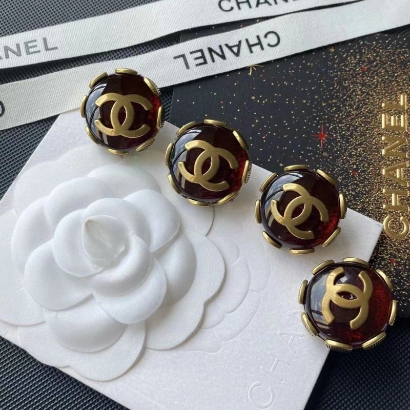 Unique Chanel Earrings 228944