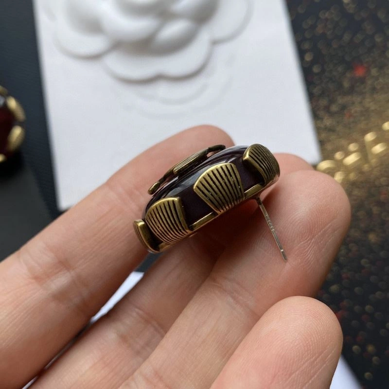 Unique Chanel Earrings 228944