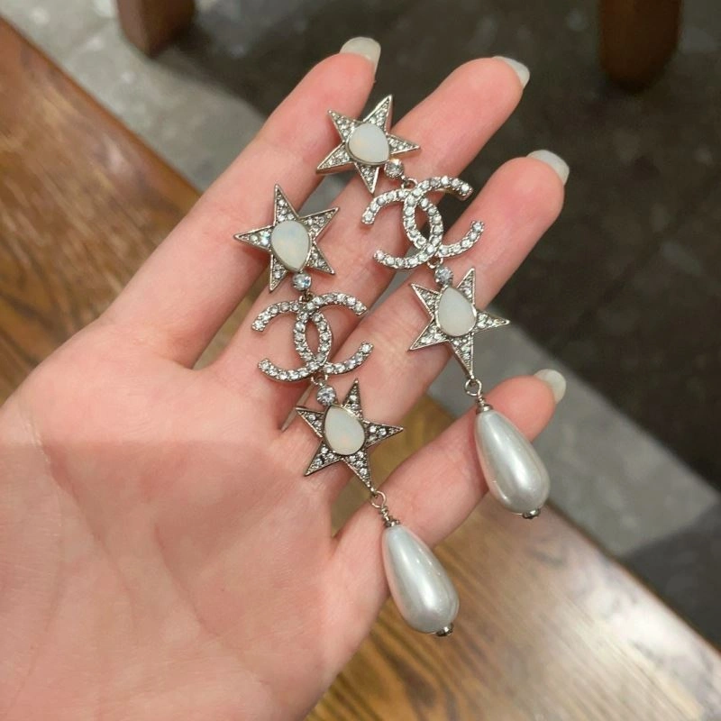 Chanel Earrings Supportive 228931