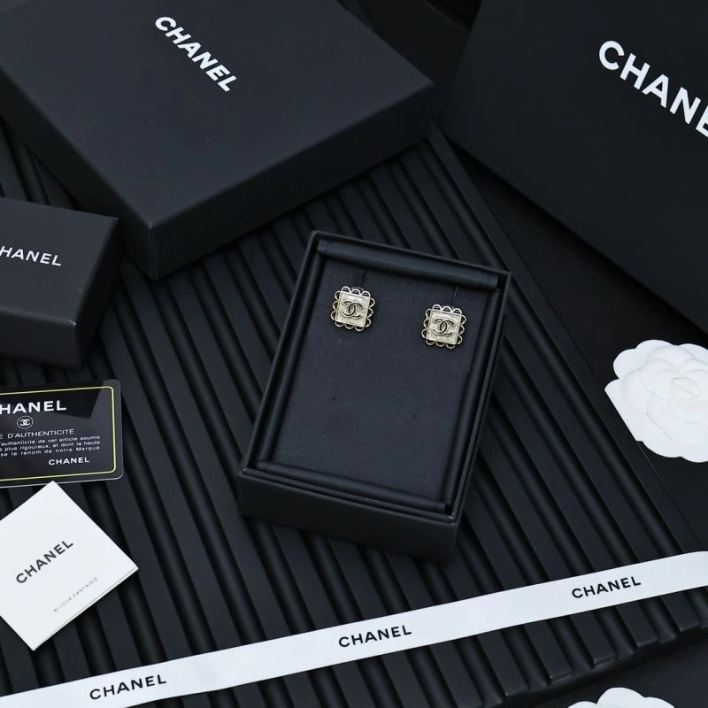Chanel Earrings GoAnywhere 228929