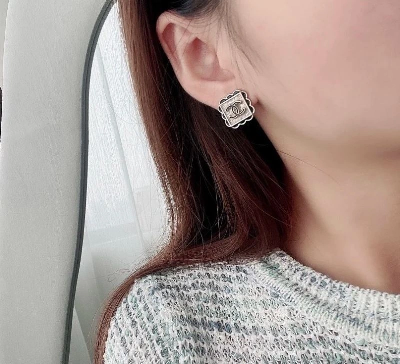 Chanel Earrings GoAnywhere 228929