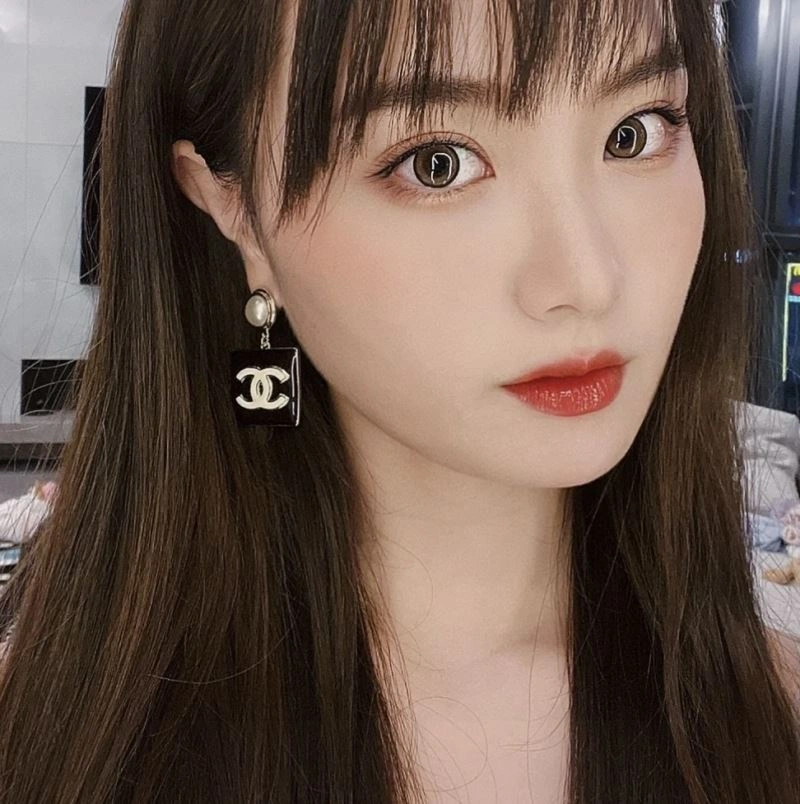 Chanel Earrings EyeCatching 228997