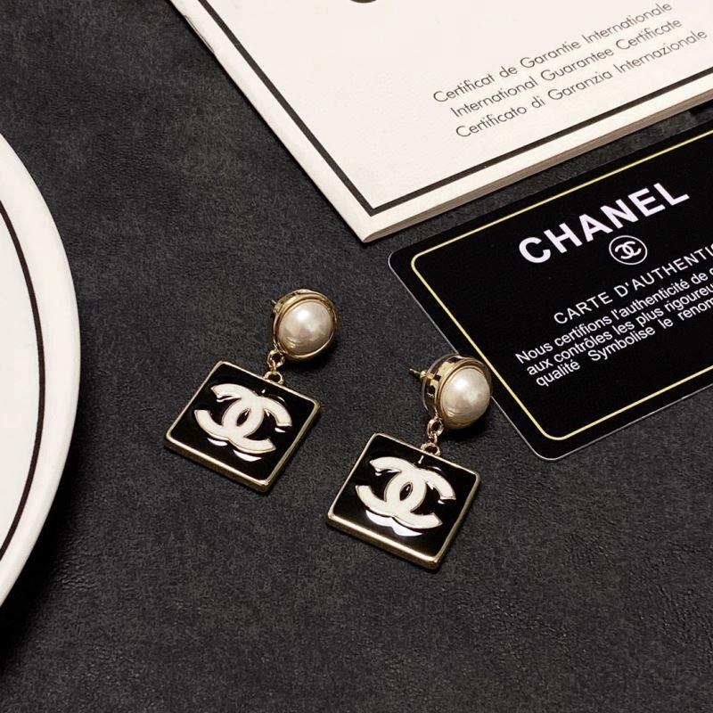 Chanel Earrings EyeCatching 228997