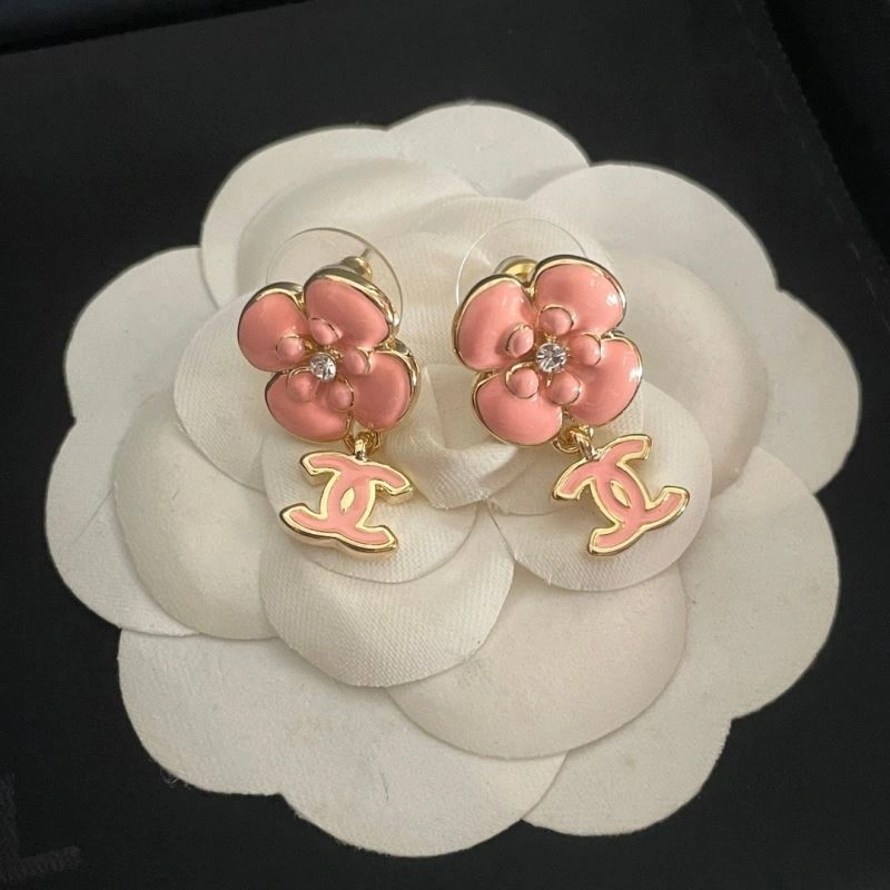Sporty Chanel Earrings 228938