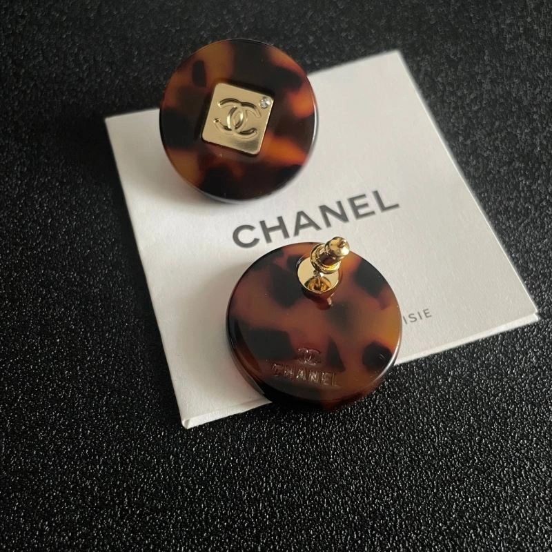 Reliable Chanel Earrings 228923