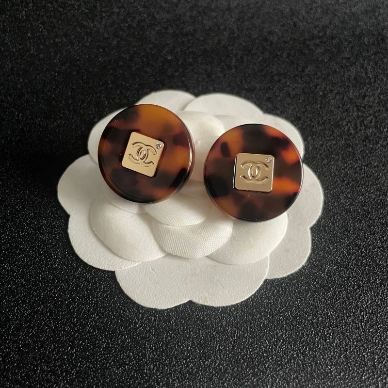 Reliable Chanel Earrings 228923