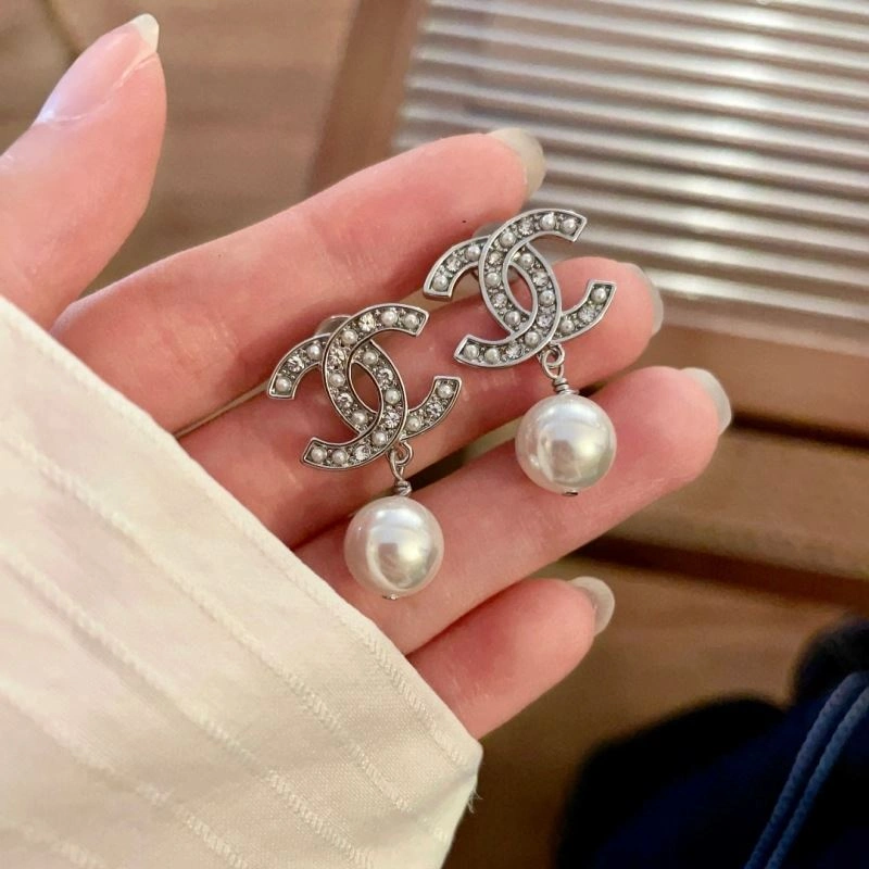 Chanel Earrings ComfortFit 228936