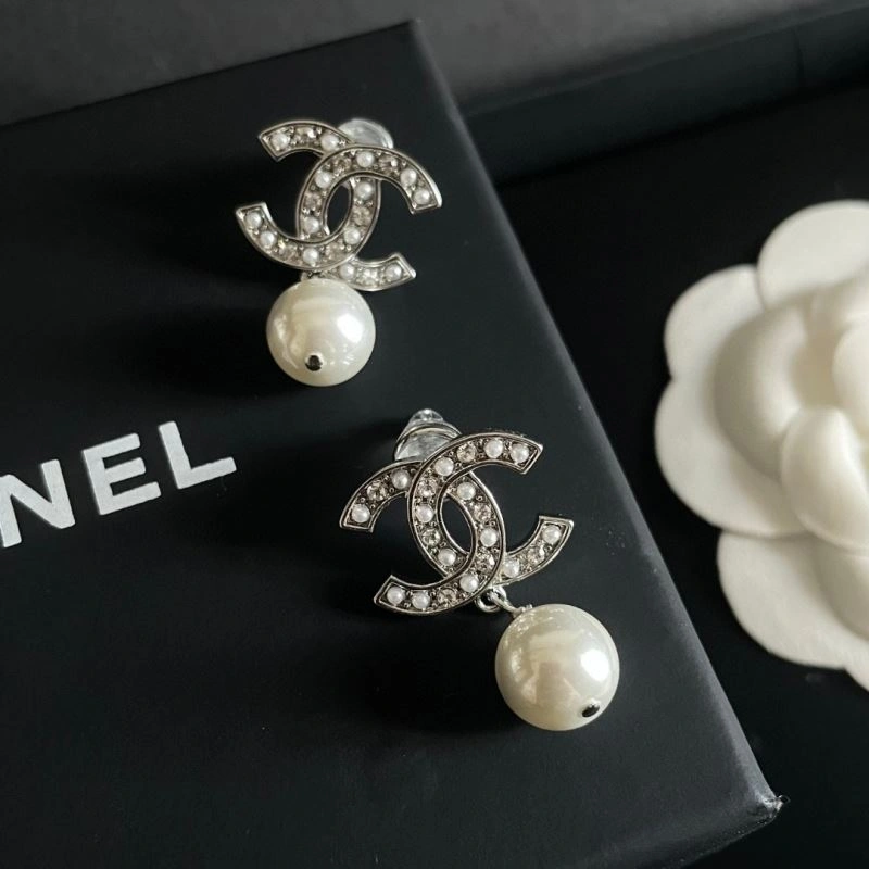 Chanel Earrings ComfortFit 228936