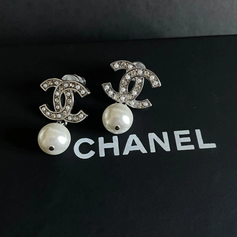 Chanel Earrings ComfortFit 228936