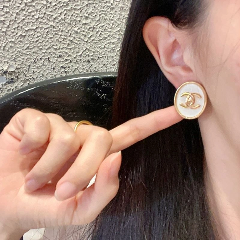 Chanel Earrings Stylish 228954