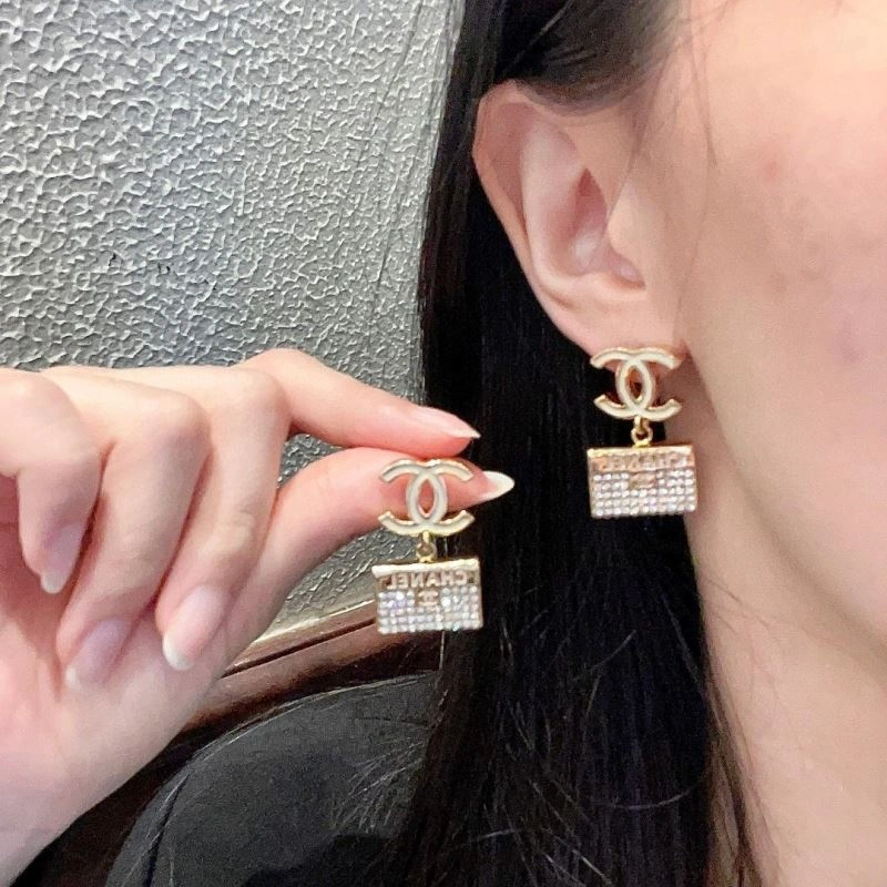 Chanel Earrings StreetReady 228941
