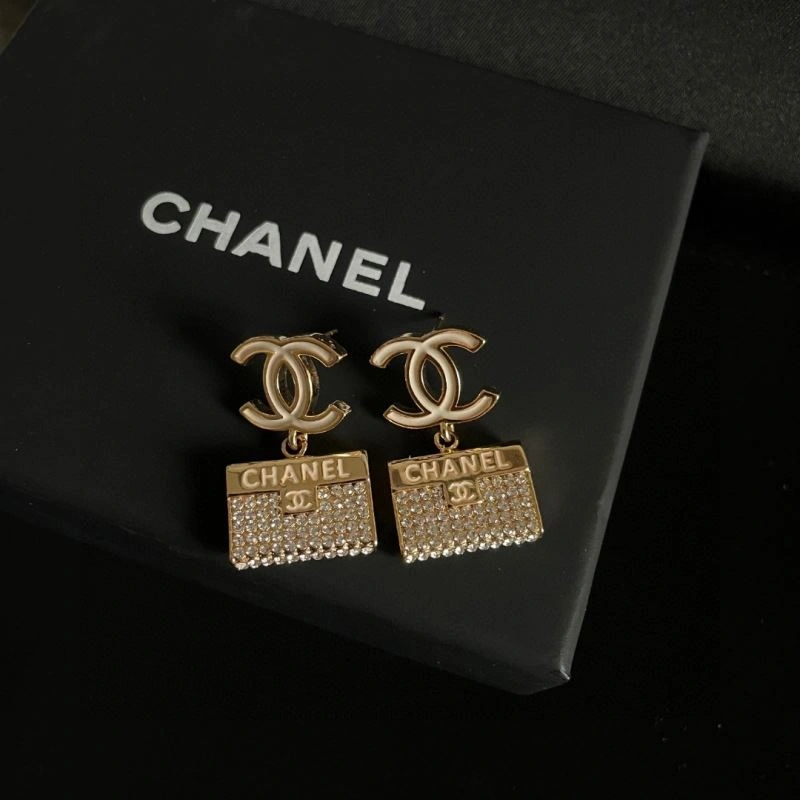 Chanel Earrings StreetReady 228941