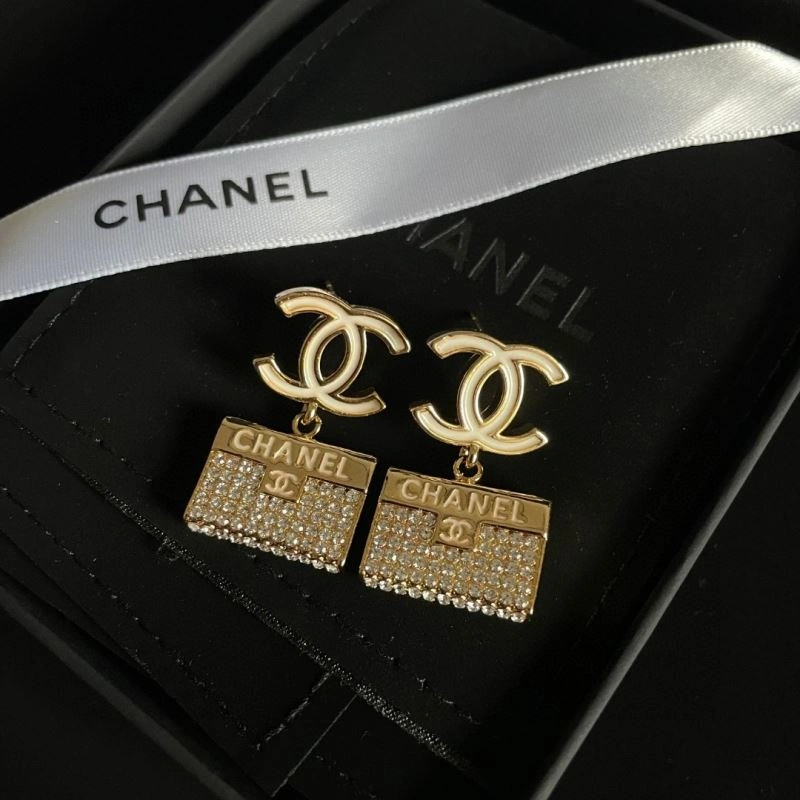 Chanel Earrings StreetReady 228941
