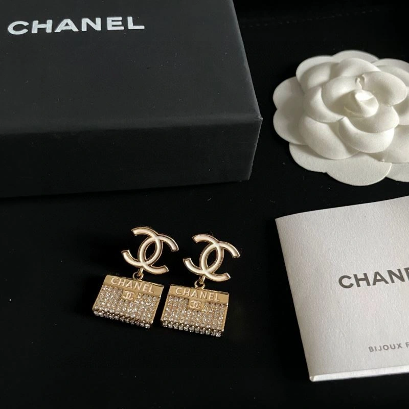 Chanel Earrings StreetReady 228941