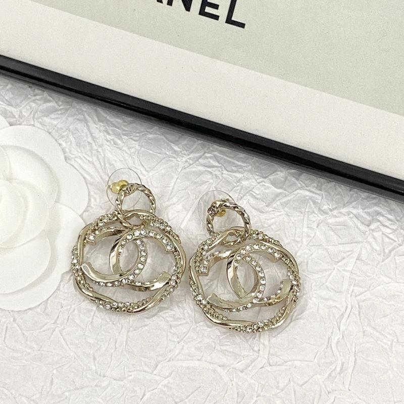 Sleek Chanel Earrings 228892