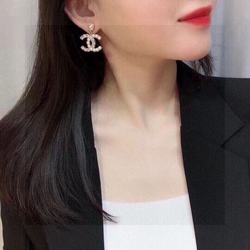 Chanel Earrings Affordable 228893