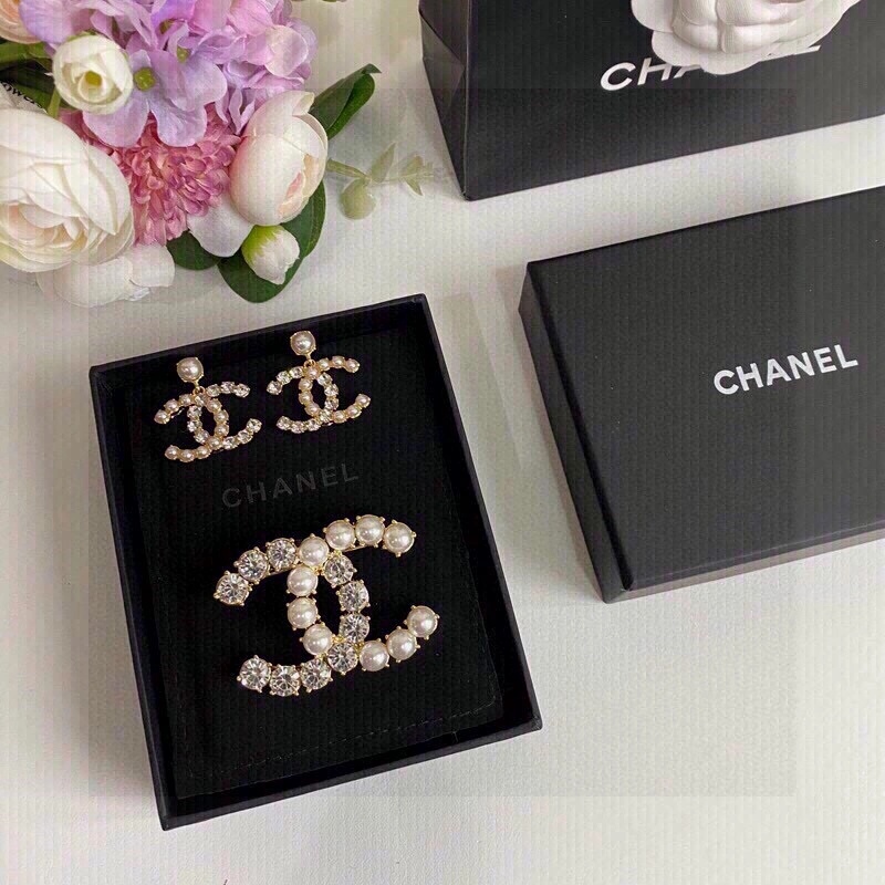 Chanel Earrings Affordable 228893