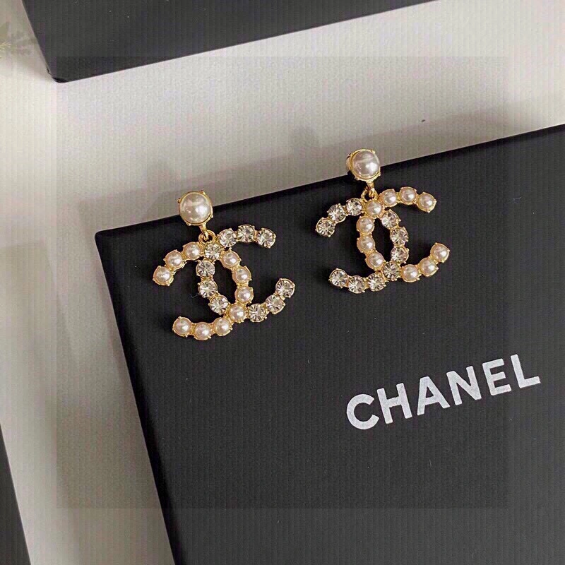 Chanel Earrings Affordable 228893