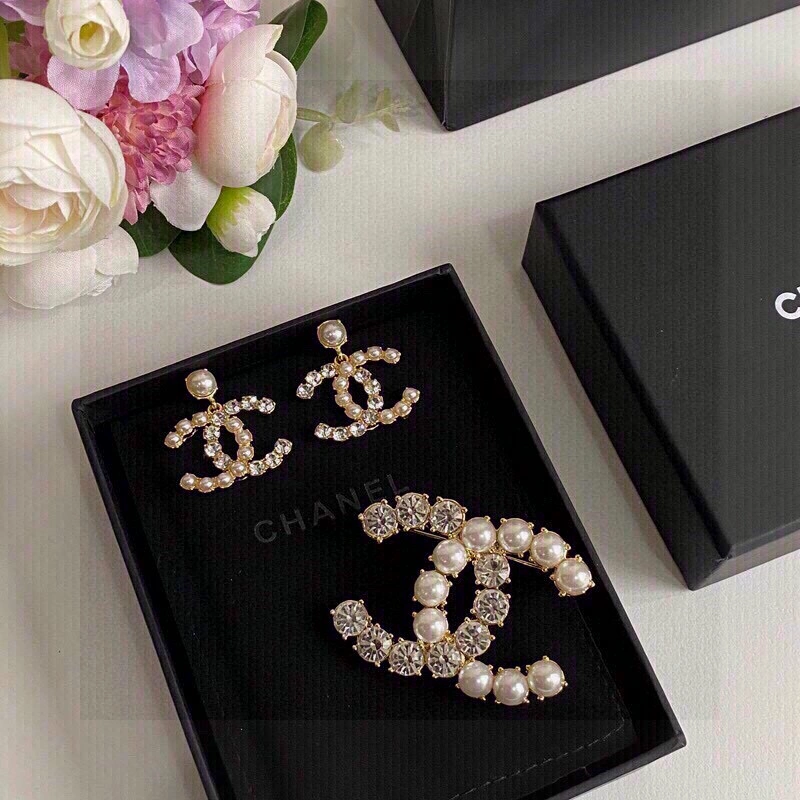 Chanel Earrings Affordable 228893