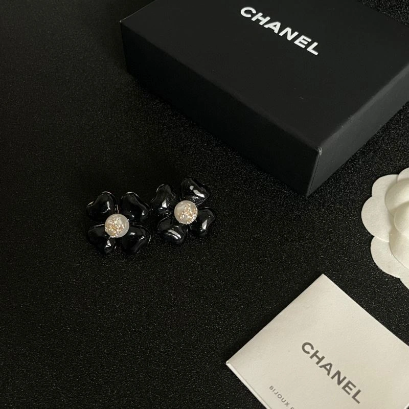 Vibrant Chanel Earrings 229007