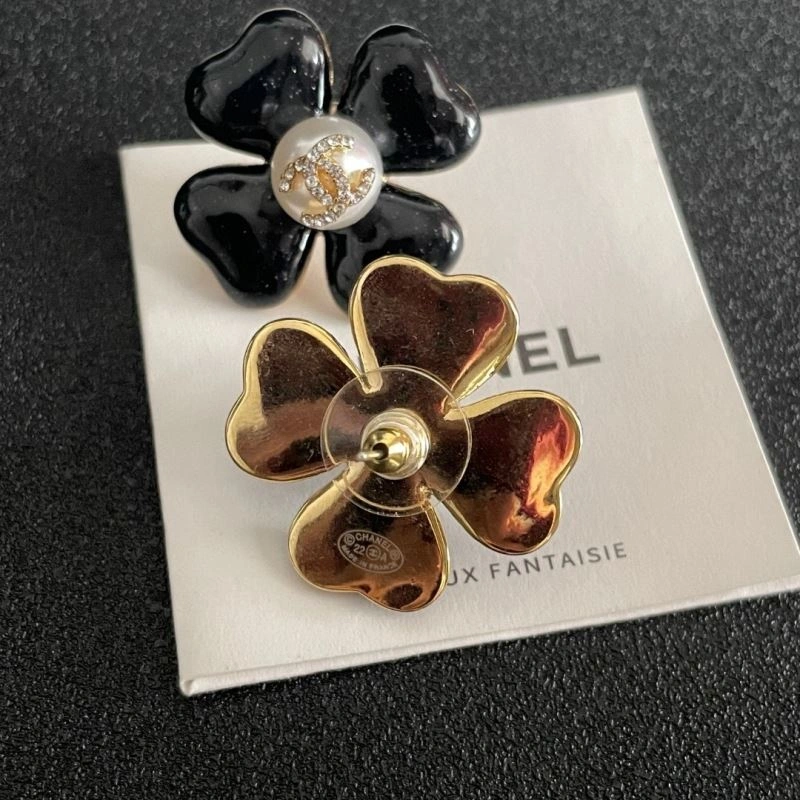 Vibrant Chanel Earrings 229007