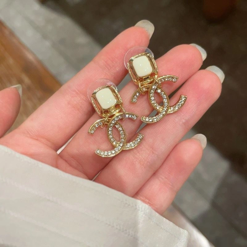 Chanel Earrings Soft 228918