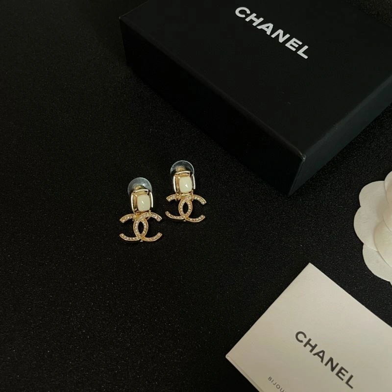 Chanel Earrings Soft 228918