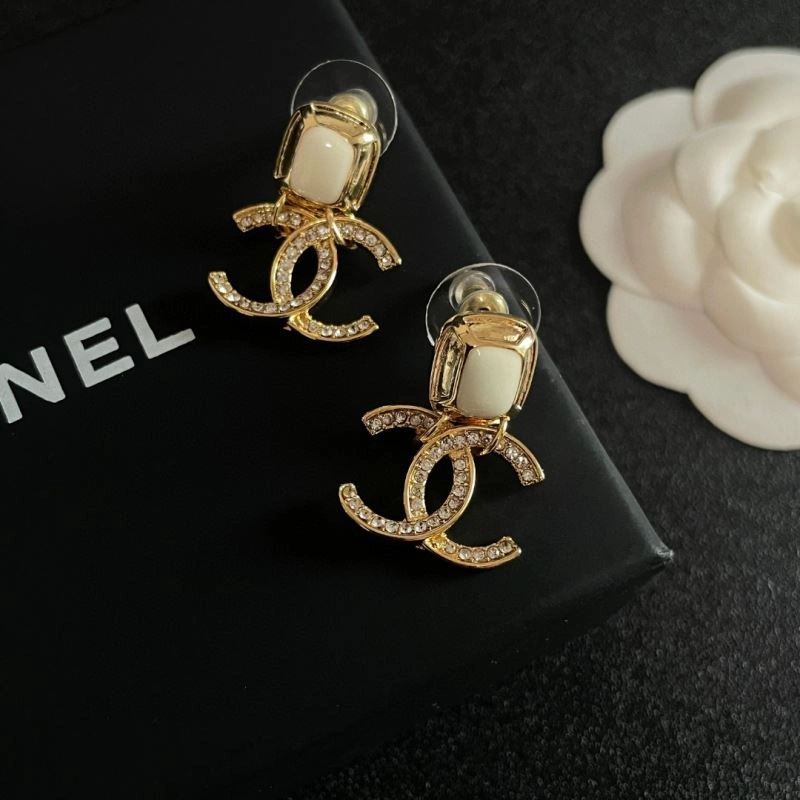 Chanel Earrings Soft 228918