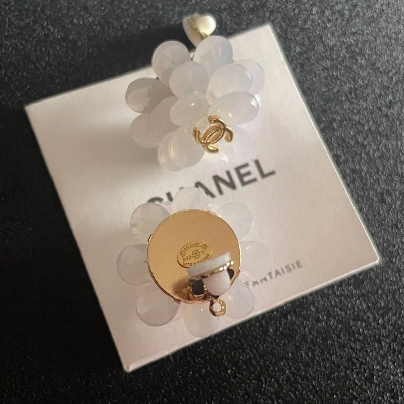 MoistureWicking Chanel Earrings 228933