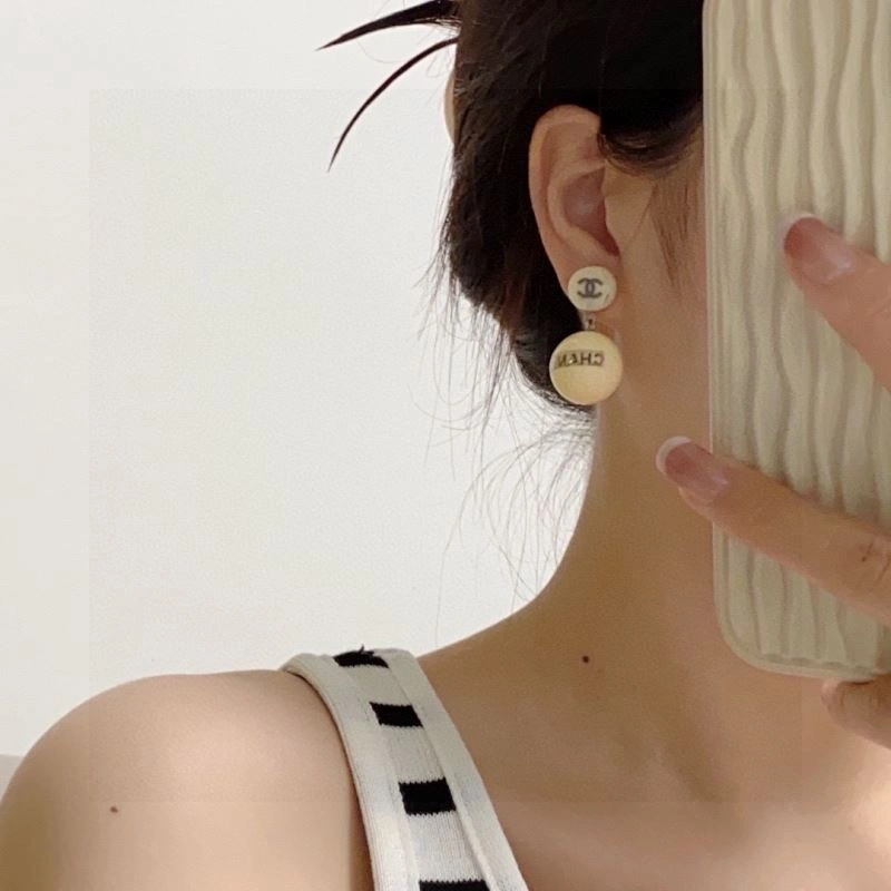 Chanel Earrings Neat 228887