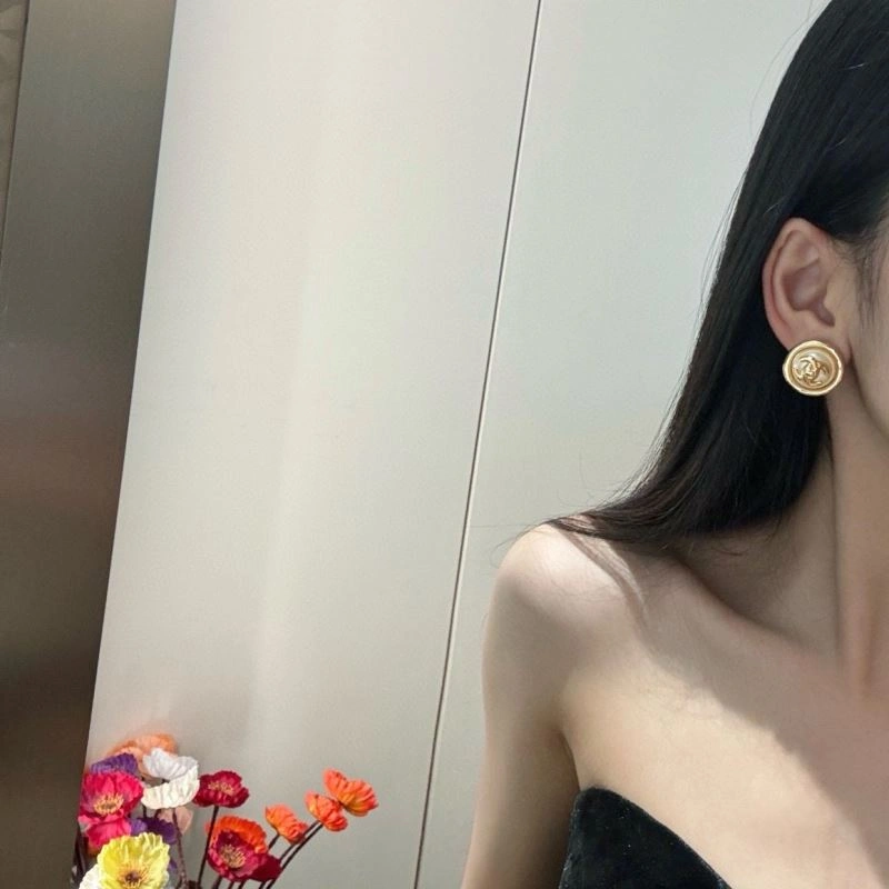 Chanel Earrings Sophisticated 228902
