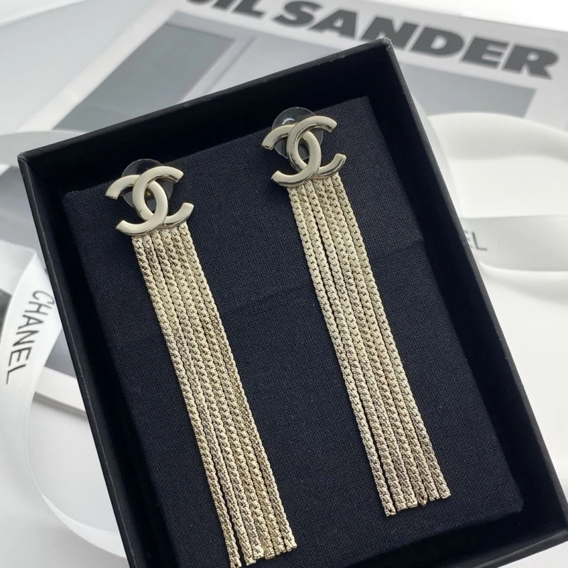 Lightweight Chanel Earrings 228897