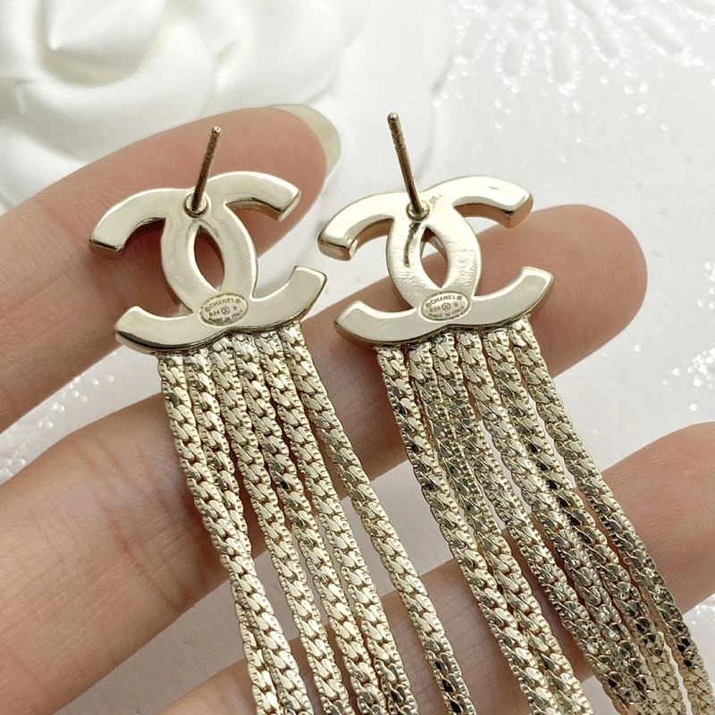 Lightweight Chanel Earrings 228897