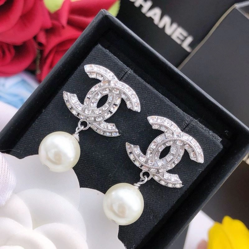 Chanel Earrings HighQuality 228873