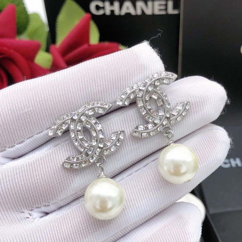 Chanel Earrings HighQuality 228873