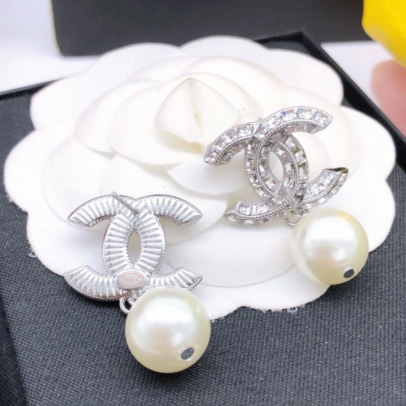 Chanel Earrings HighQuality 228873
