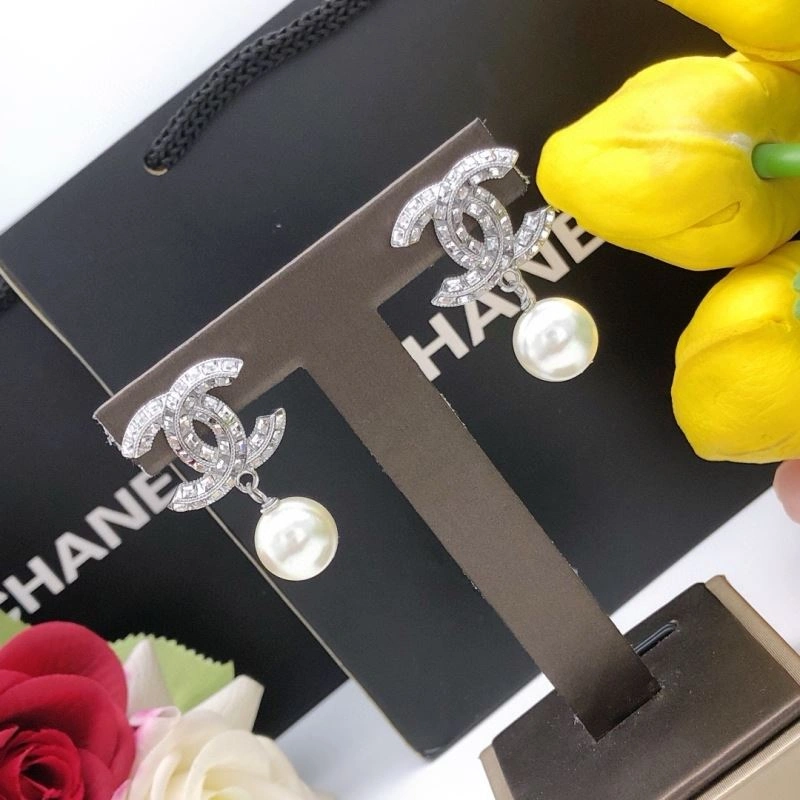 Chanel Earrings HighQuality 228873