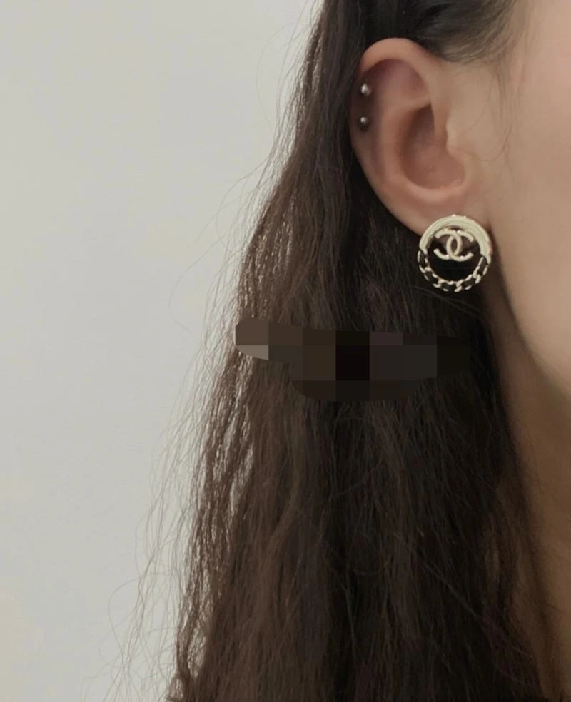 Snug Chanel Earrings 228915