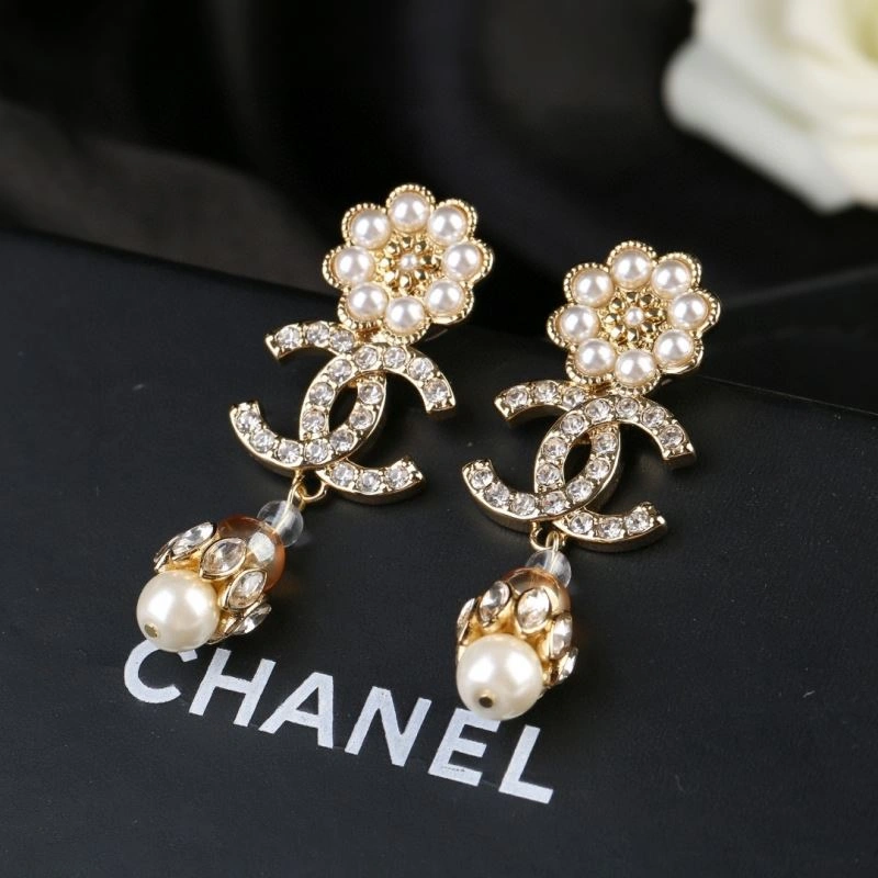 Chanel Earrings SmoothTexture 228874