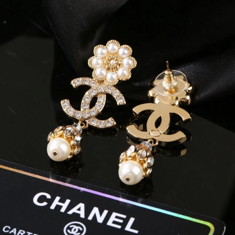 Chanel Earrings SmoothTexture 228874