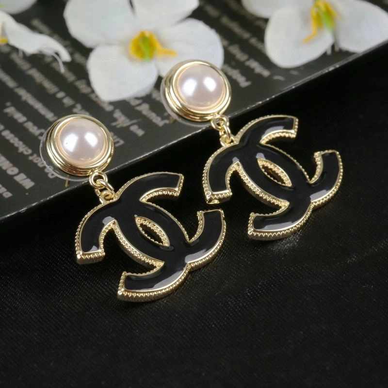 Chic Chanel Earrings 228869
