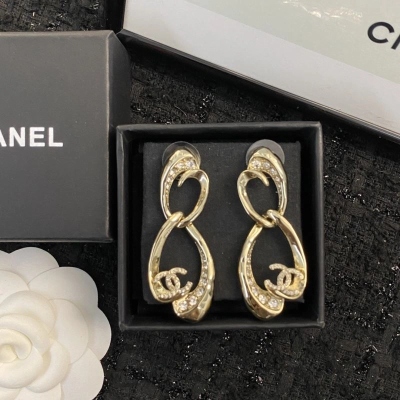 Youthful Chanel Earrings 228886