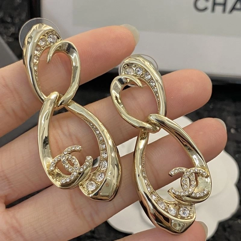 Youthful Chanel Earrings 228886