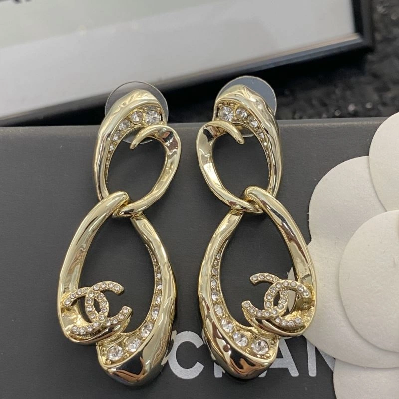 Youthful Chanel Earrings 228886