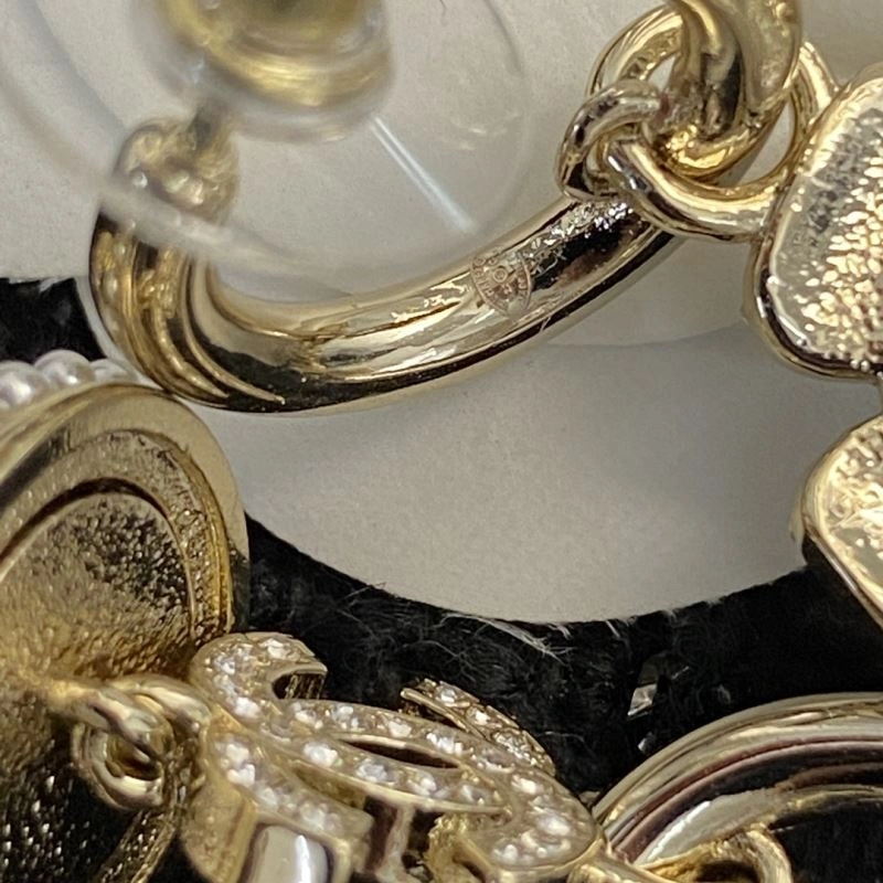 FreshLook Chanel Earrings 228884