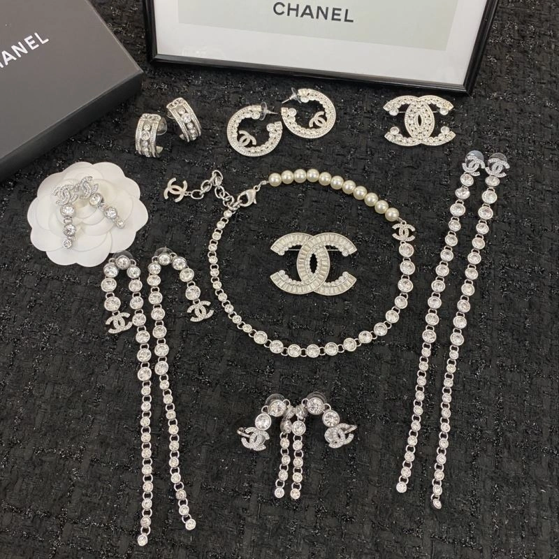 Chanel Earrings SportInspired 228962